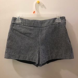 Brand:TOPTEN Size:67 (26) Black and white pattern.